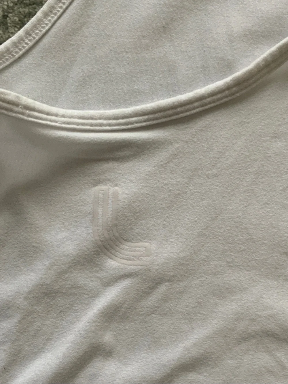 Lole White Racerback Tank M - Picture 4 of 4